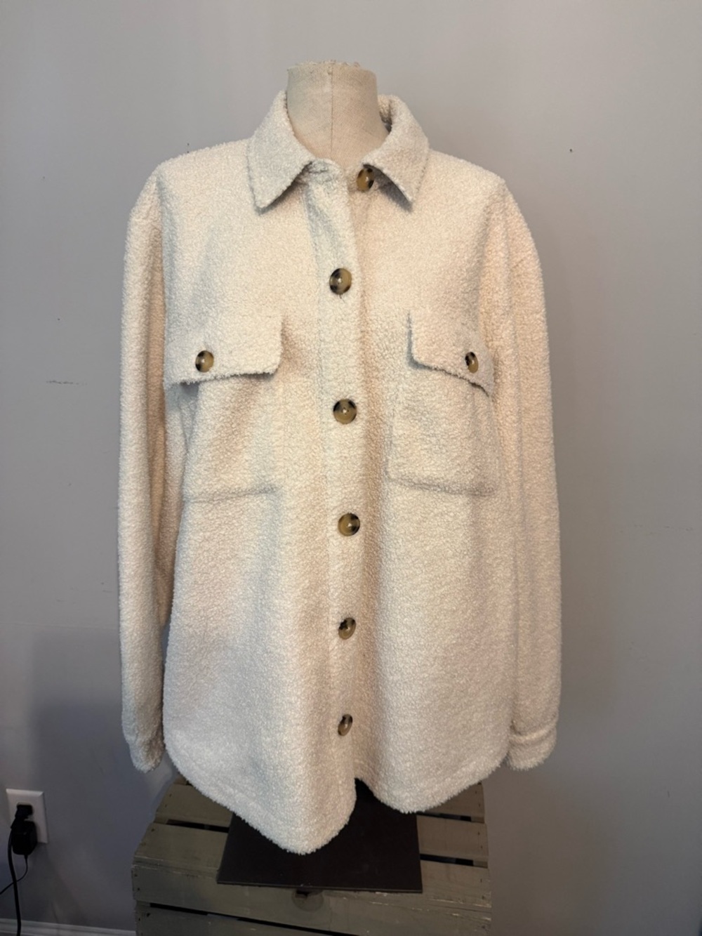 Vineyard Vines Cream Teddy Bouclé Button Jacket